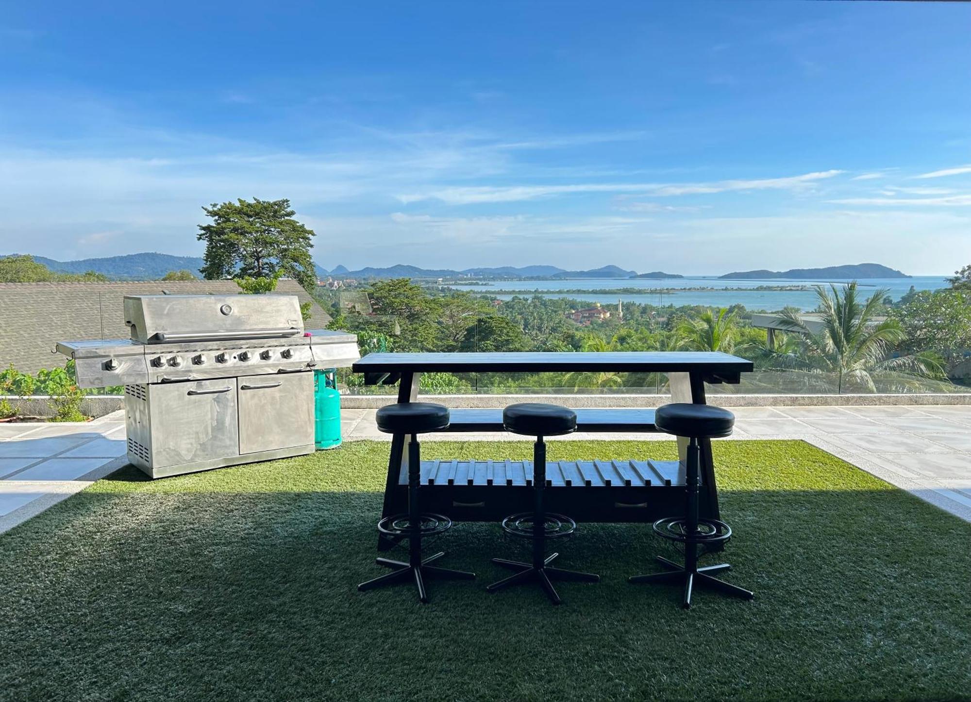 Aroha Seaview Villa - Private Pool - Pantai Cenang  Exterior photo